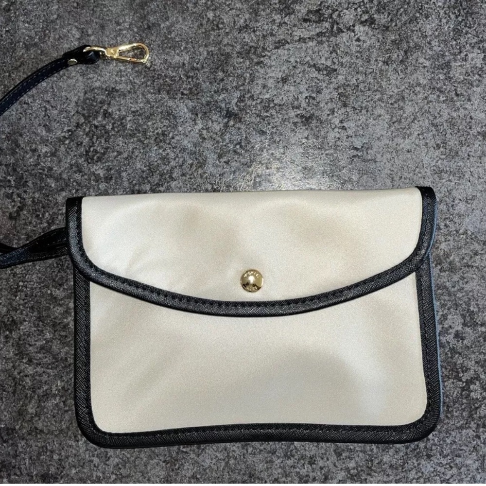 MICHAEL KORS SPORT/CASUAL NYLON WATER RESISTANT BEIGE WRISTLET CLUTCH NWOT